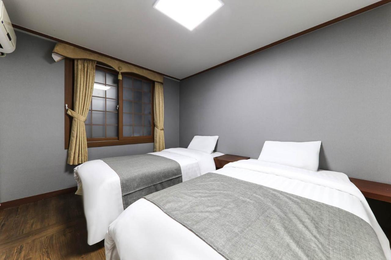 Major Hotel Jeju Buitenkant foto