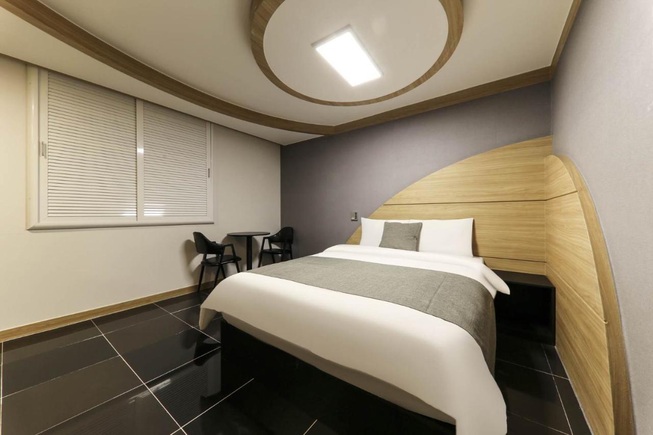 Major Hotel Jeju Buitenkant foto
