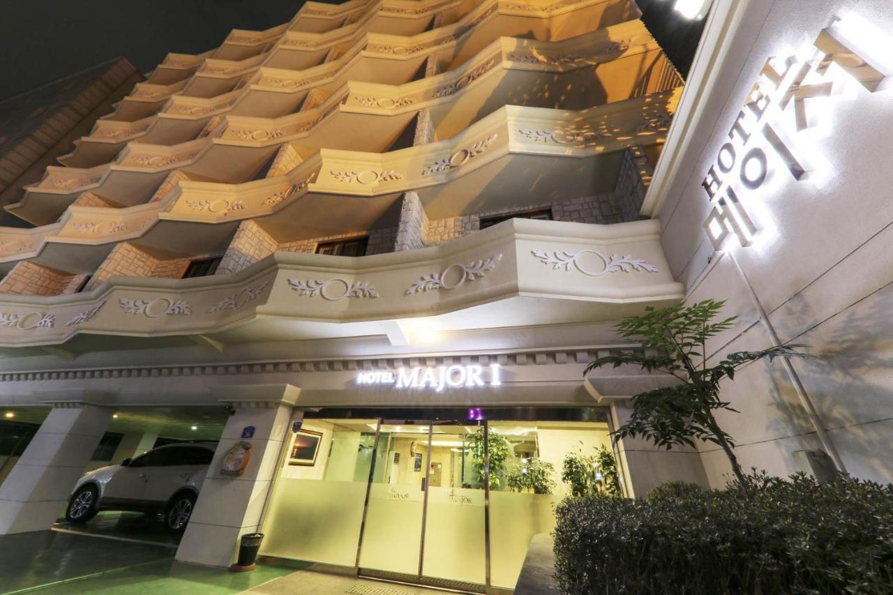 Major Hotel Jeju Buitenkant foto