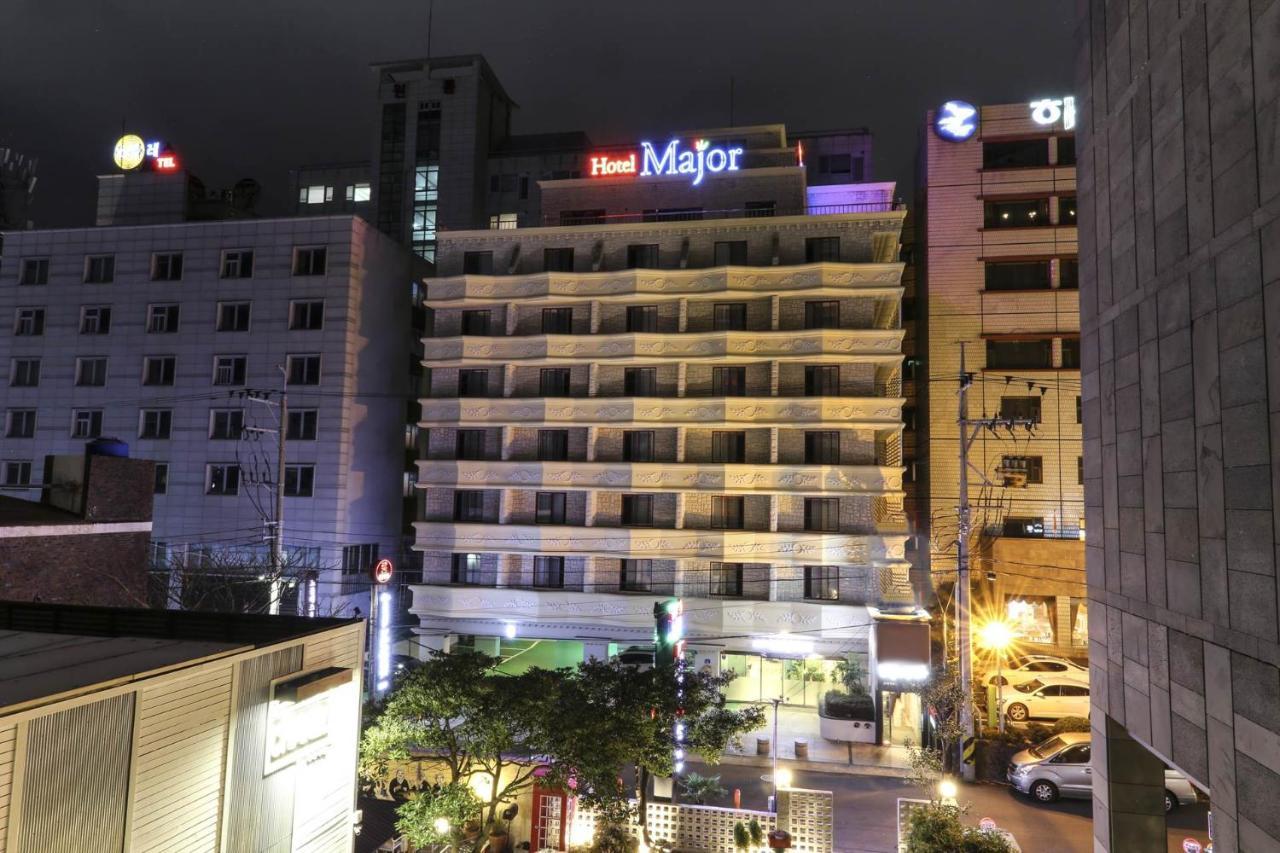 Major Hotel Jeju Buitenkant foto