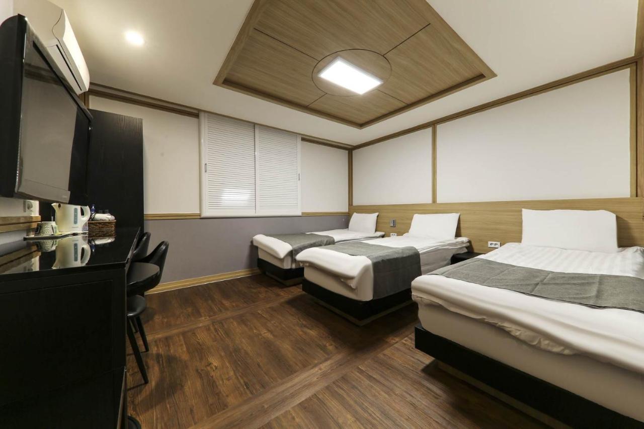 Major Hotel Jeju Buitenkant foto