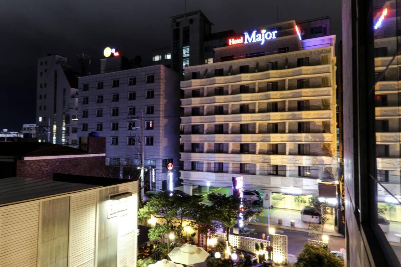 Major Hotel Jeju Buitenkant foto